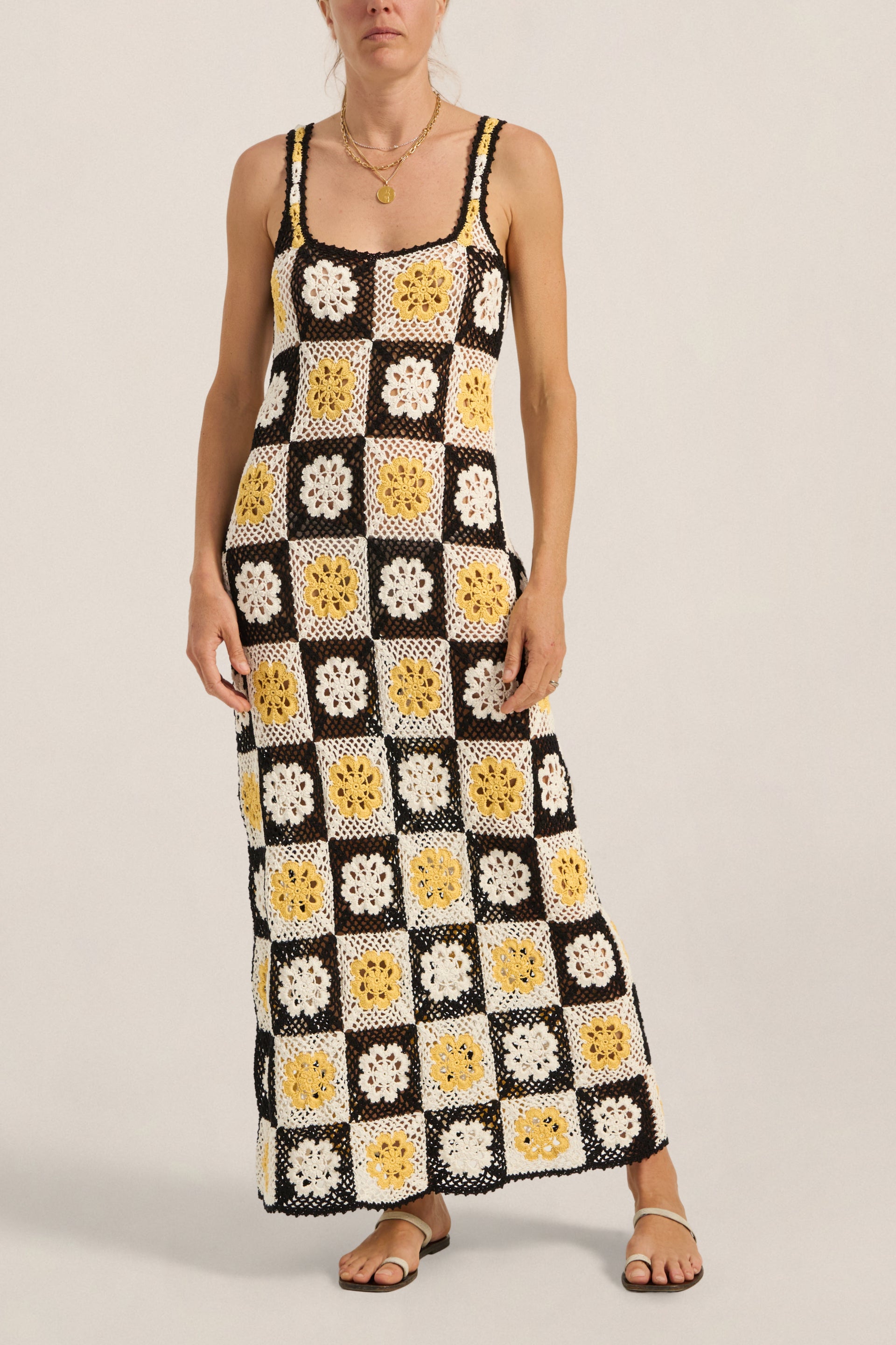 Enna Flower Mosaic Crochet Dress – ILIO NEMA